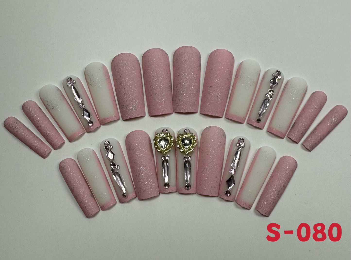 
                  
                    Press on nails S080
                  
                