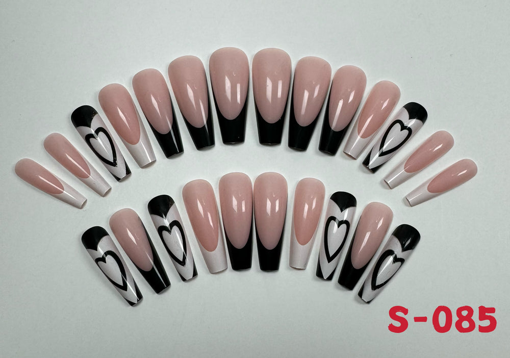 
                  
                    Press on nails S085
                  
                